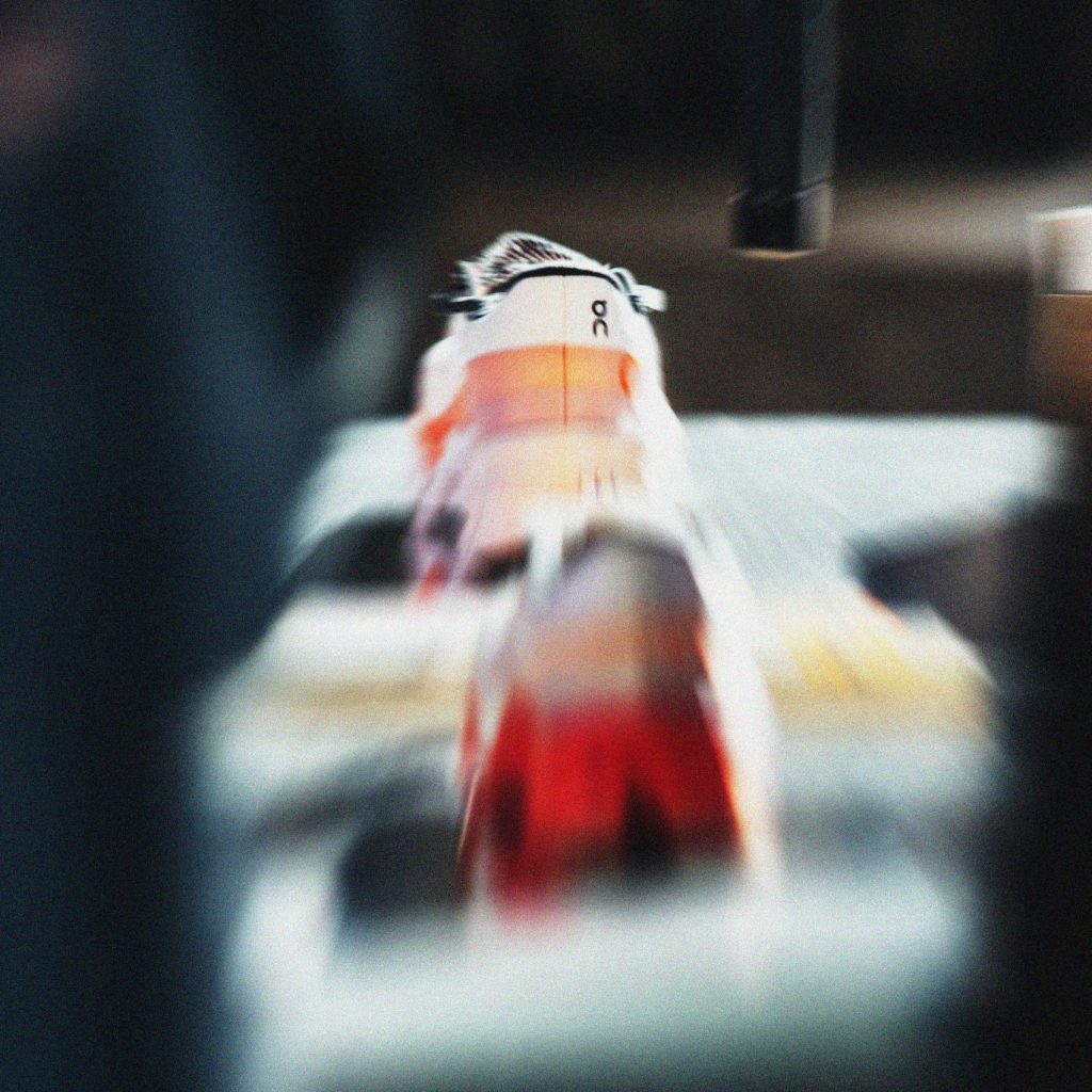 On Running / Weaving Sounds, photograph 4